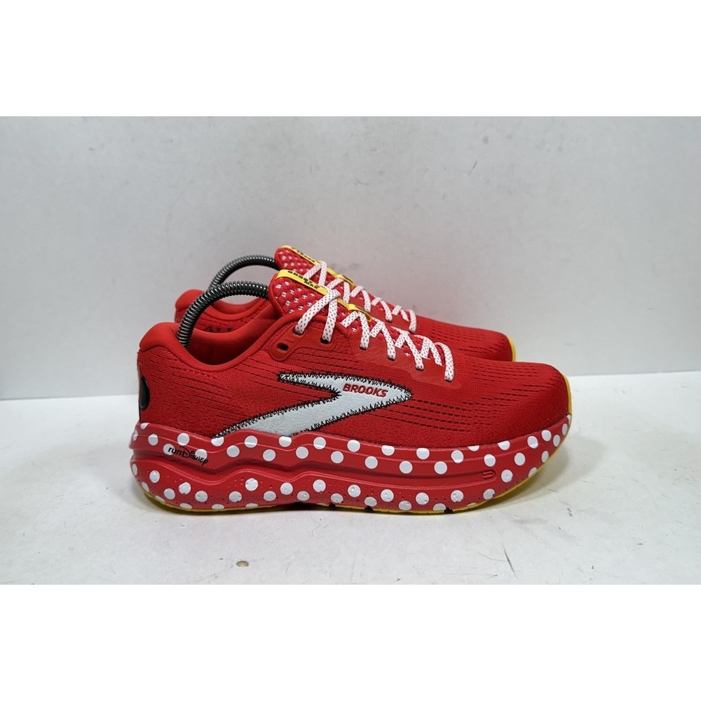 Brooks Ghost Max 2 RunDisney Minnie Mouse Womens Size 9 Shoes Red Black